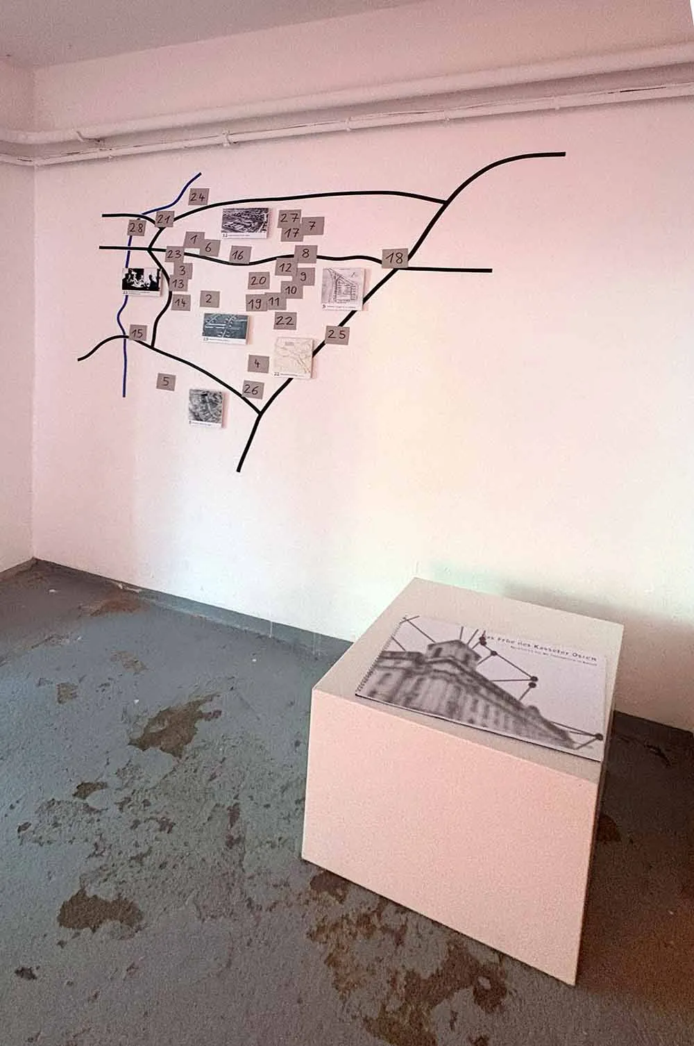 2026-09-25_Ausstellung 4_PhilOs36_s.jpg